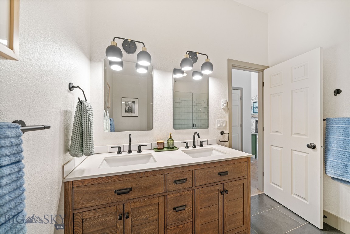 Grey Wolf Condo - Residential