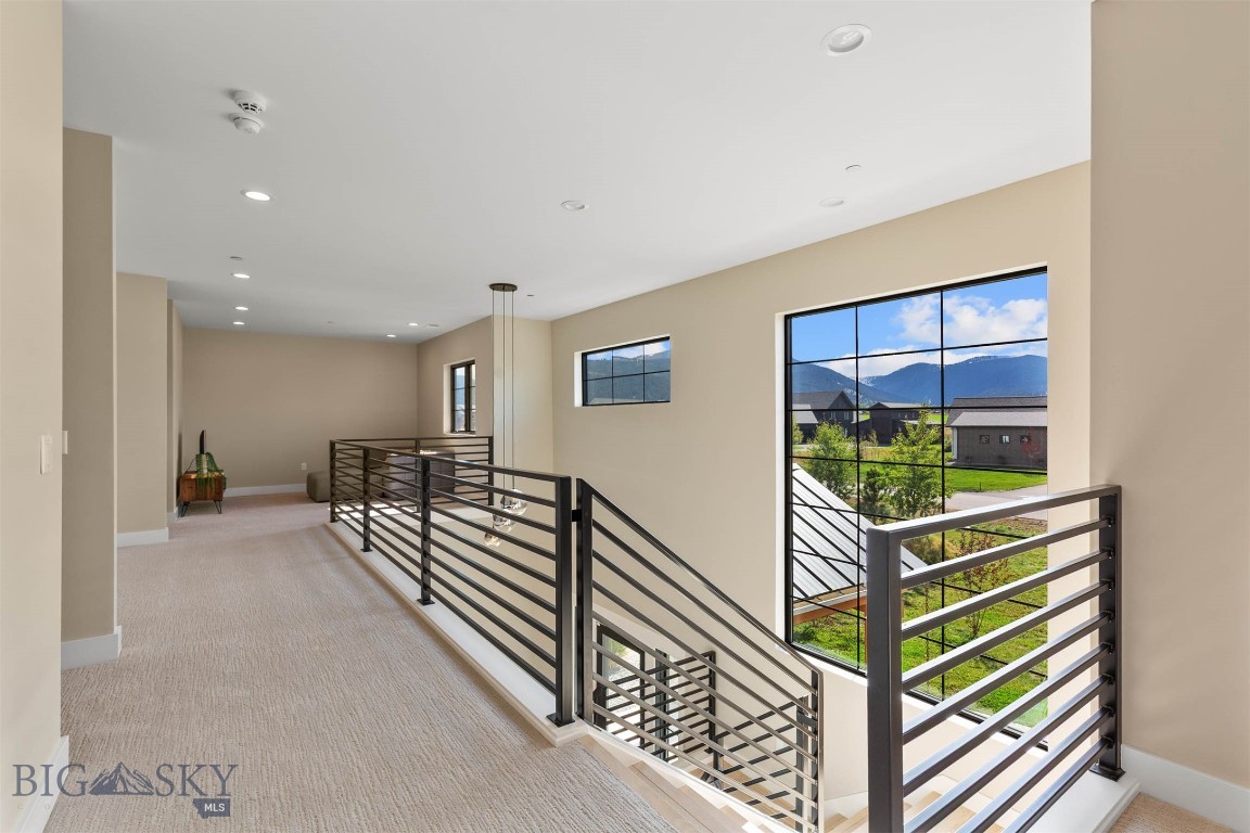 Home 40 - Residential