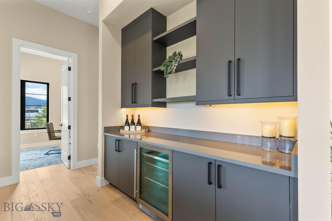 Home 40 - Residential
