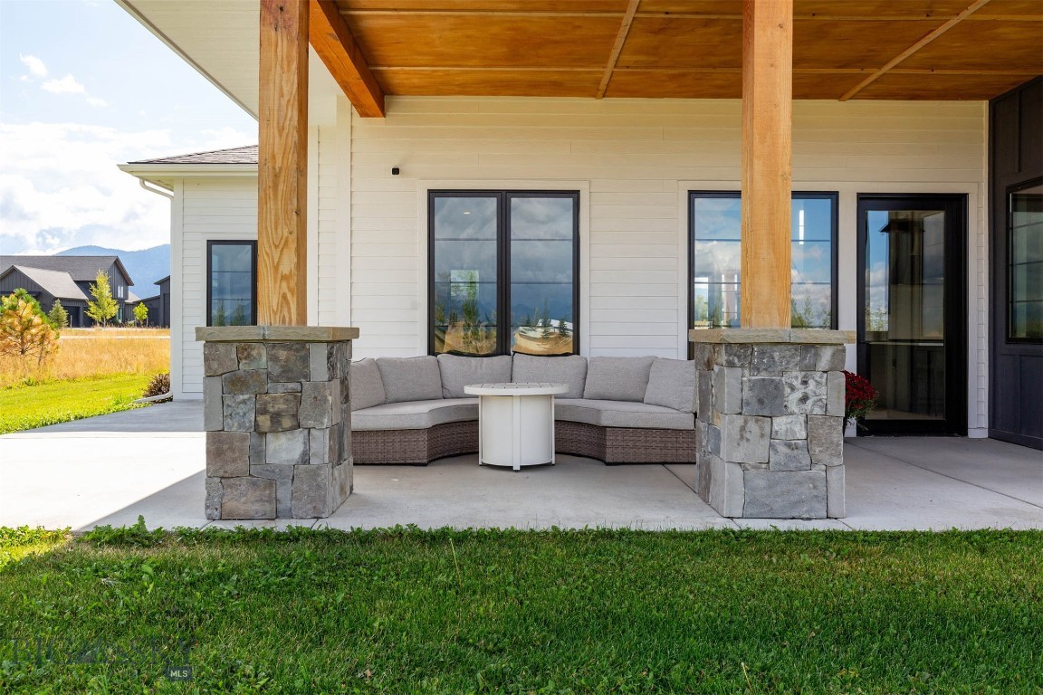Home 40 - Residential
