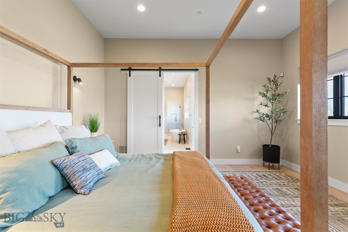 Home 40 - Residential
