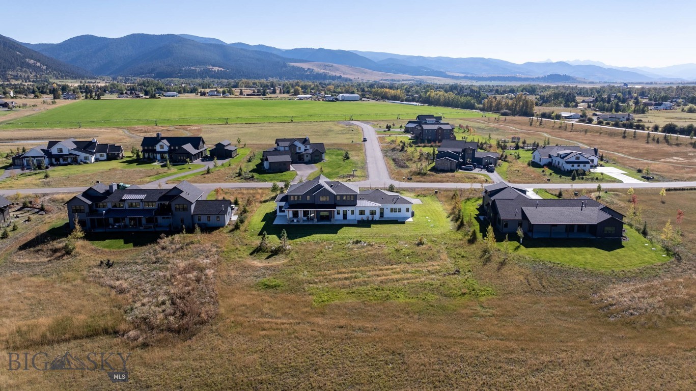 Home 40 - Residential