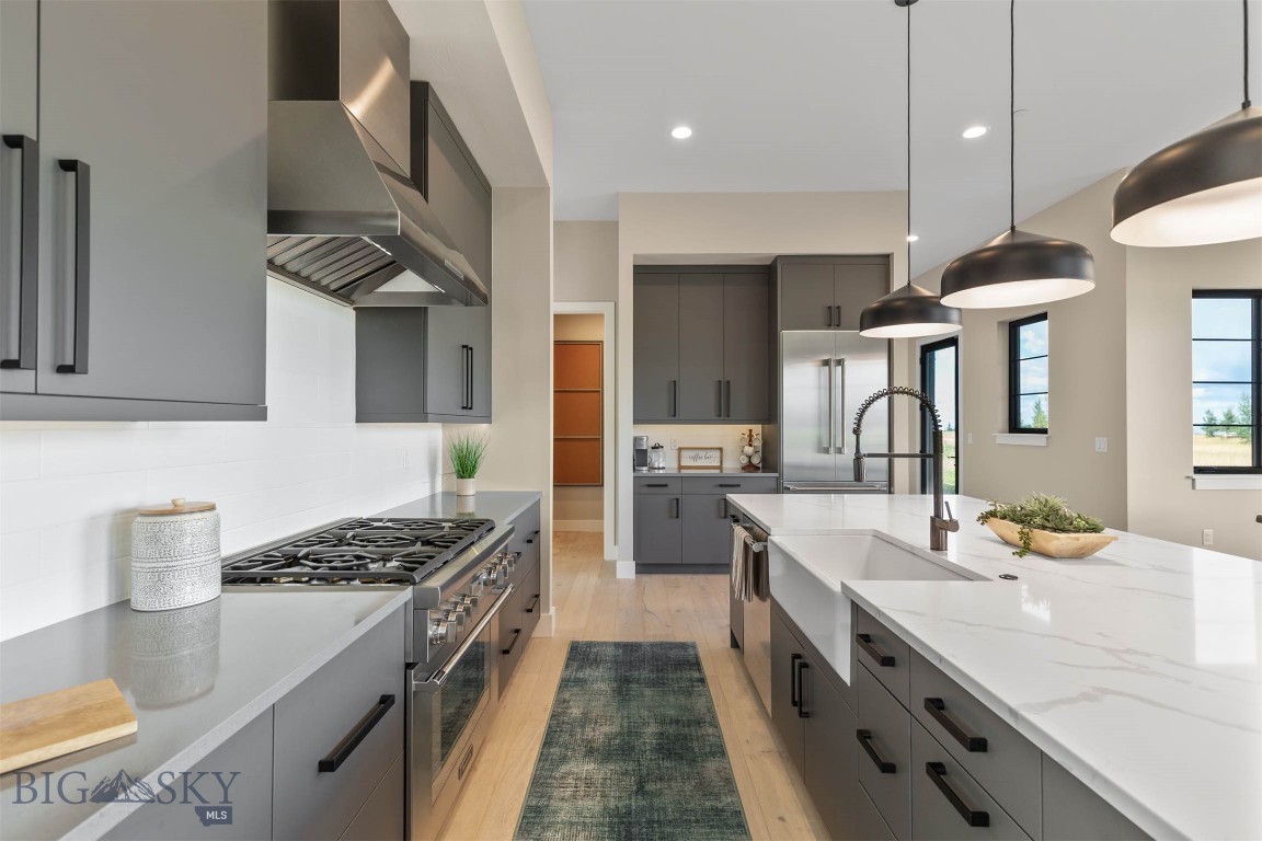 Home 40 - Residential