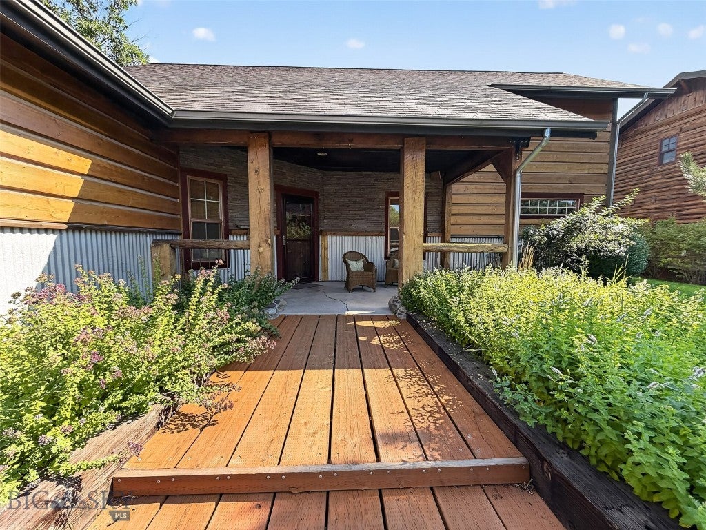 213 Little Creek Bend
