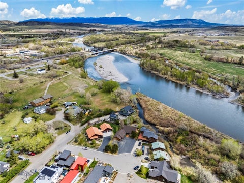 Photo of 213 Little Creek Bend, Livingston, MT 59047 (MLS # 414189)