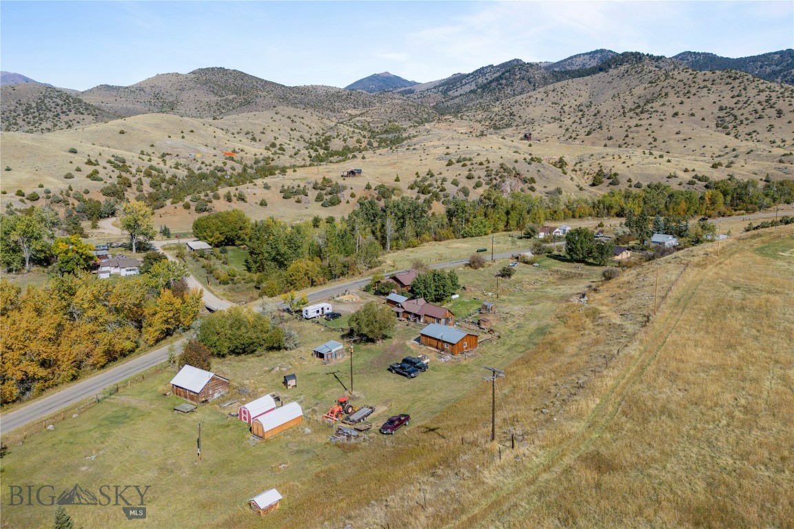 Sheridan, Montana 59749, United States, 2 Bedrooms Bedrooms, ,2 BathroomsBathrooms,Residential,Active,40014