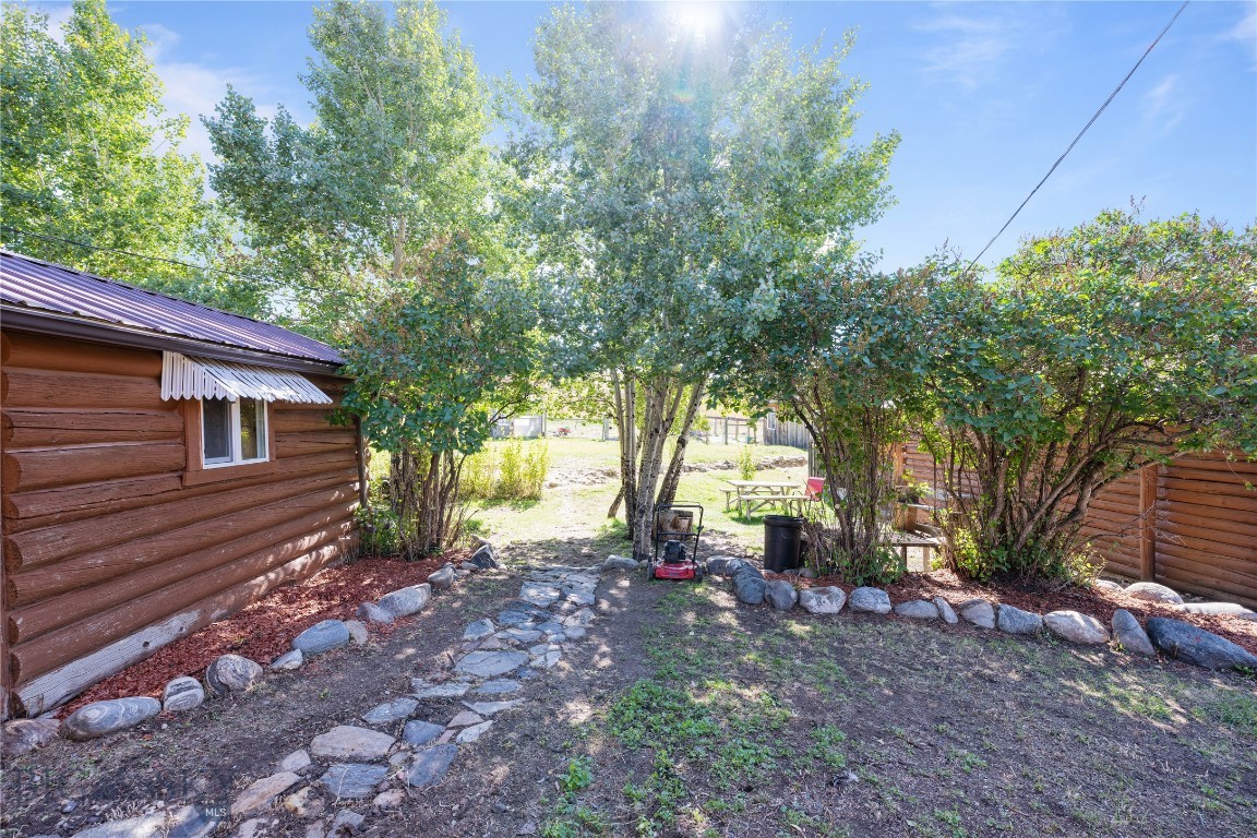 Sheridan, Montana 59749, United States, 2 Bedrooms Bedrooms, ,2 BathroomsBathrooms,Residential,Active,40014