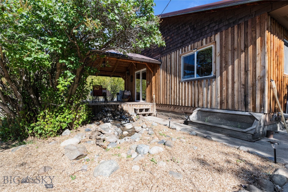 Sheridan, Montana 59749, United States, 2 Bedrooms Bedrooms, ,2 BathroomsBathrooms,Residential,Active,40014