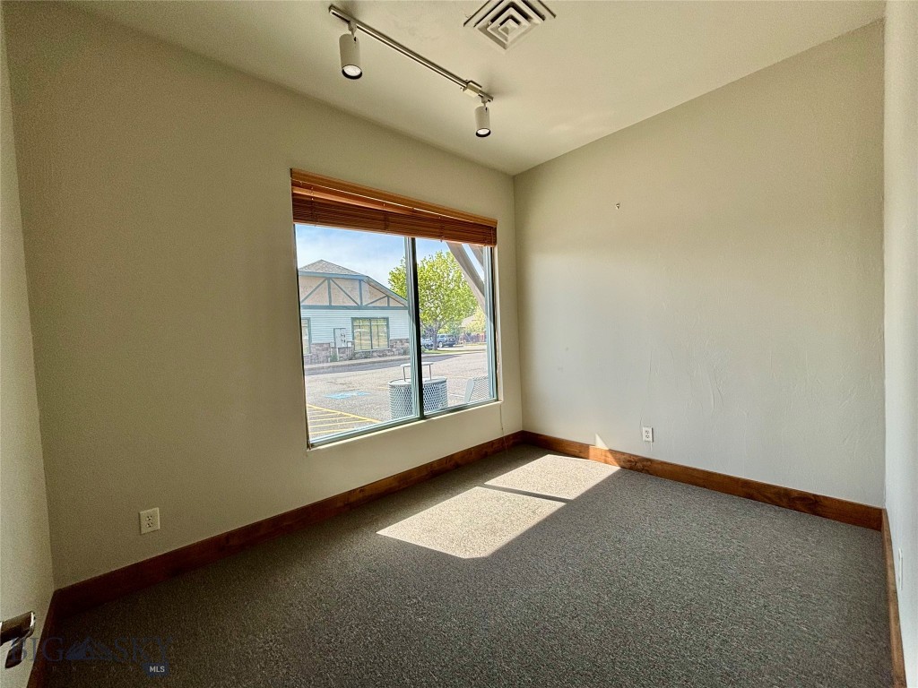 Stoneridge - Commercial Lease