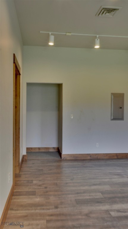 Stoneridge - Commercial Lease