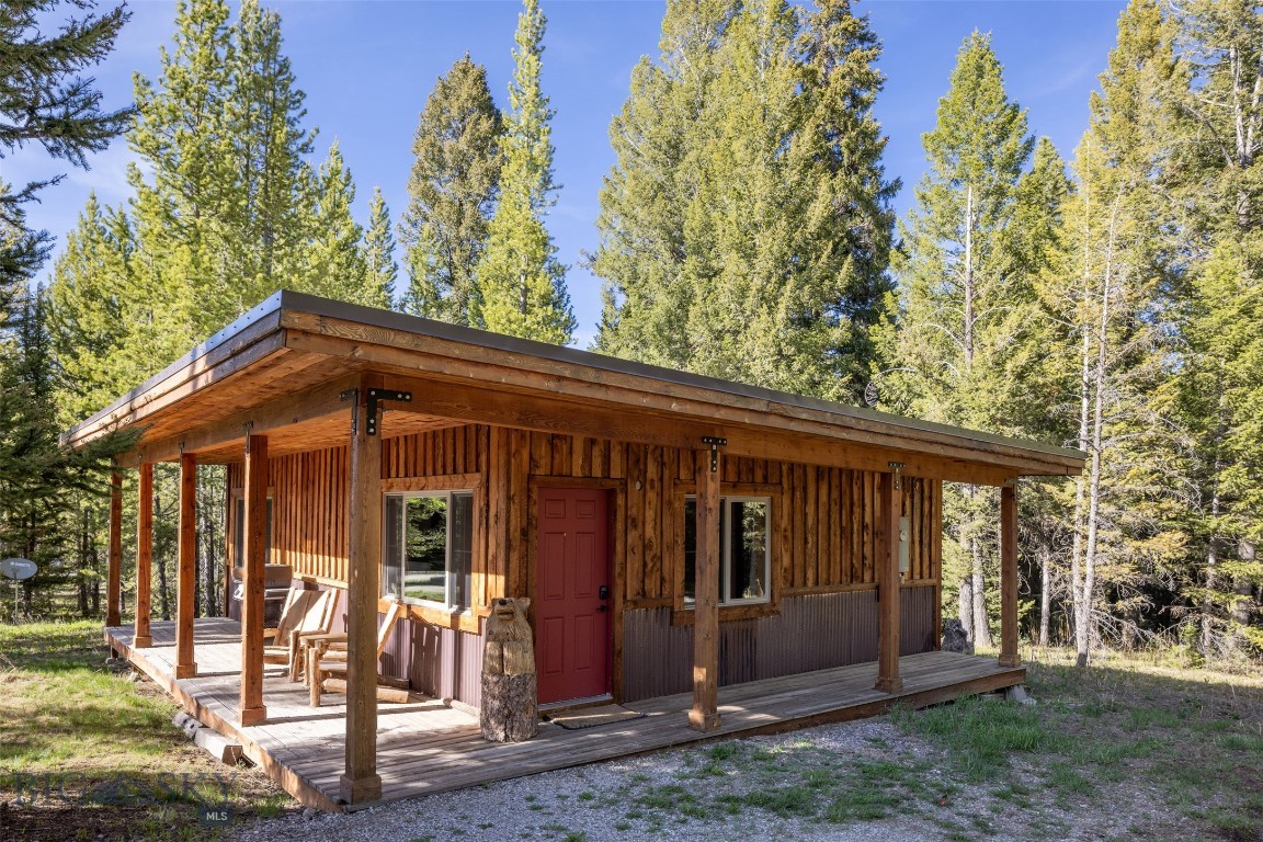 Lazy Acres - Residential