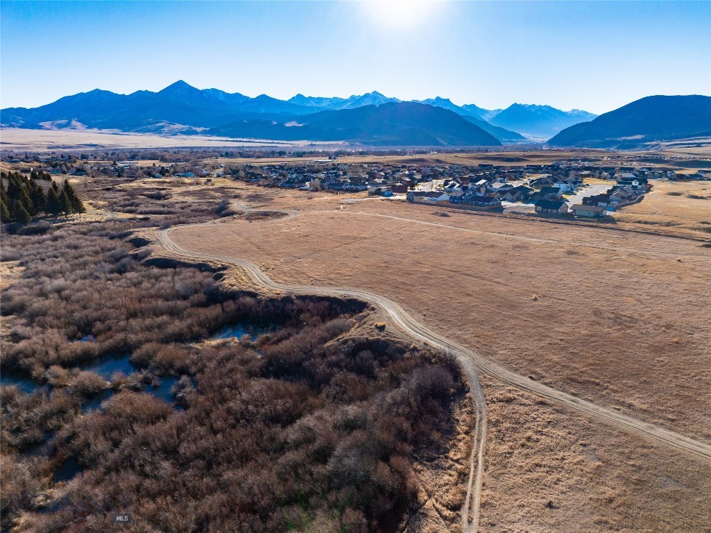 Discovery Vista - Land