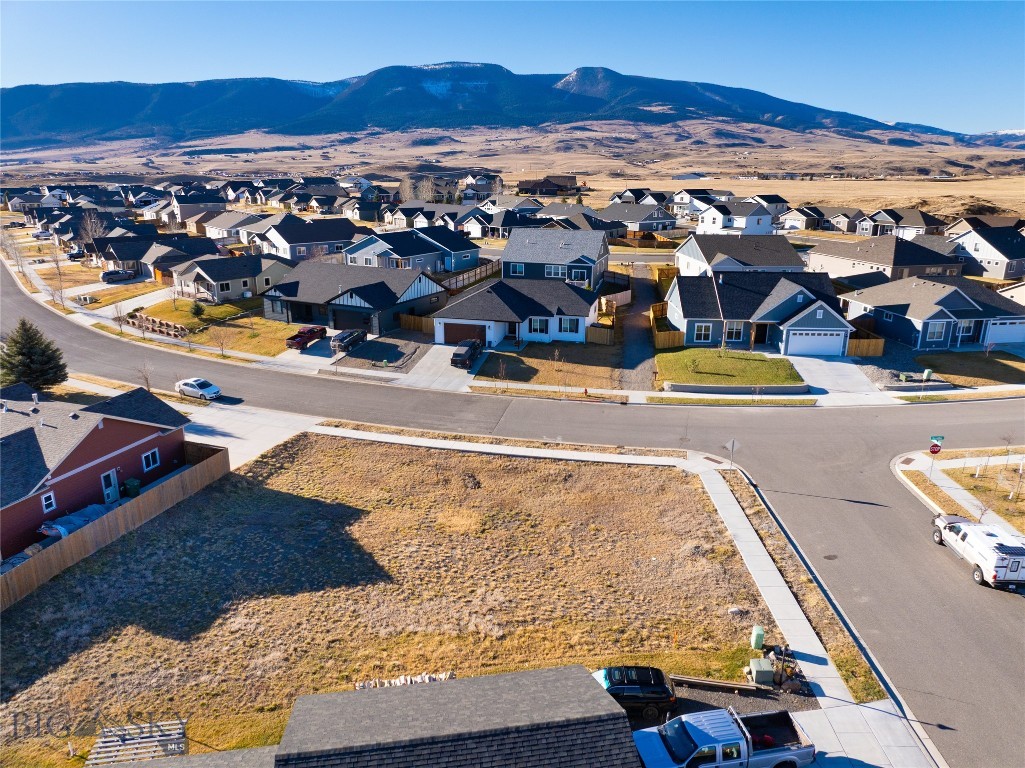 Discovery Vista - Land