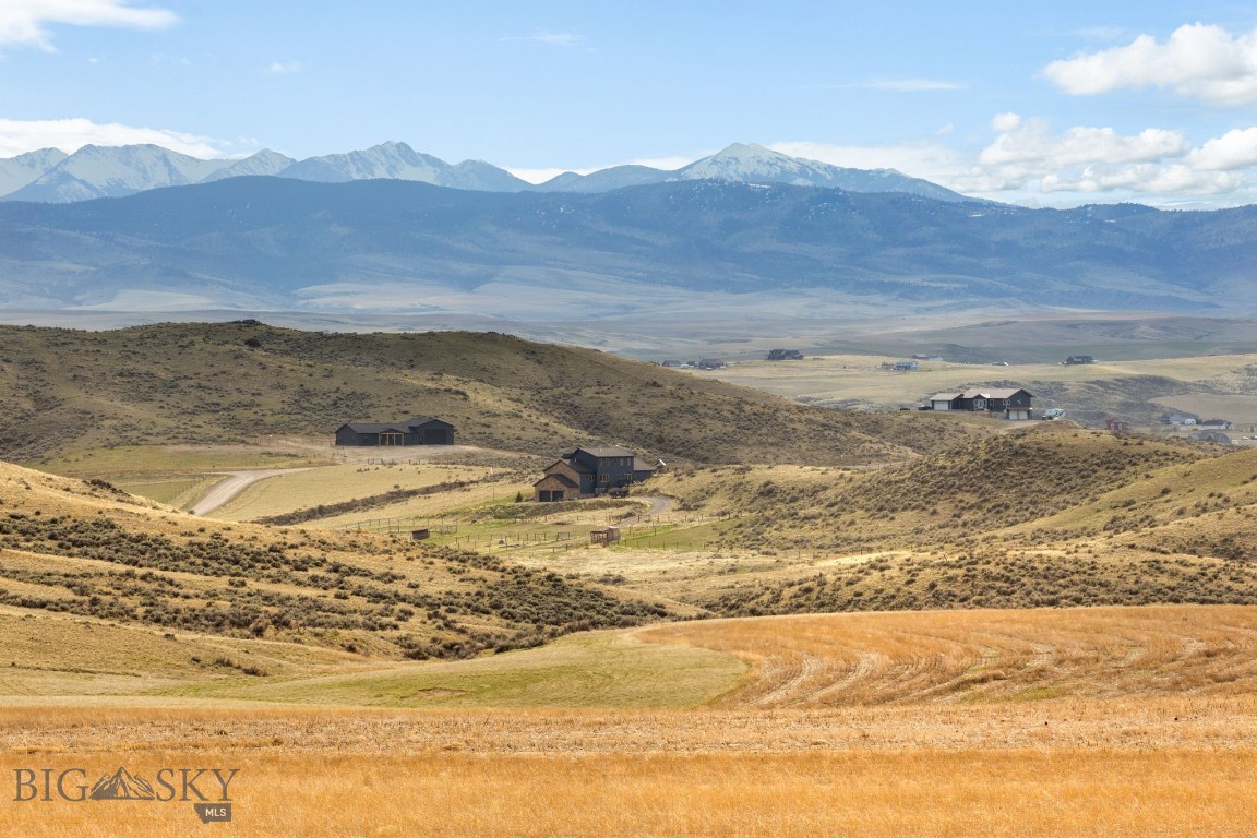 160 Hilltop Vista