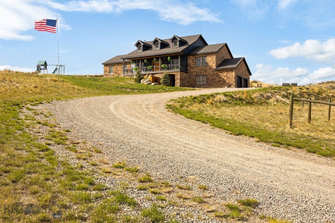 160 Hilltop Vista