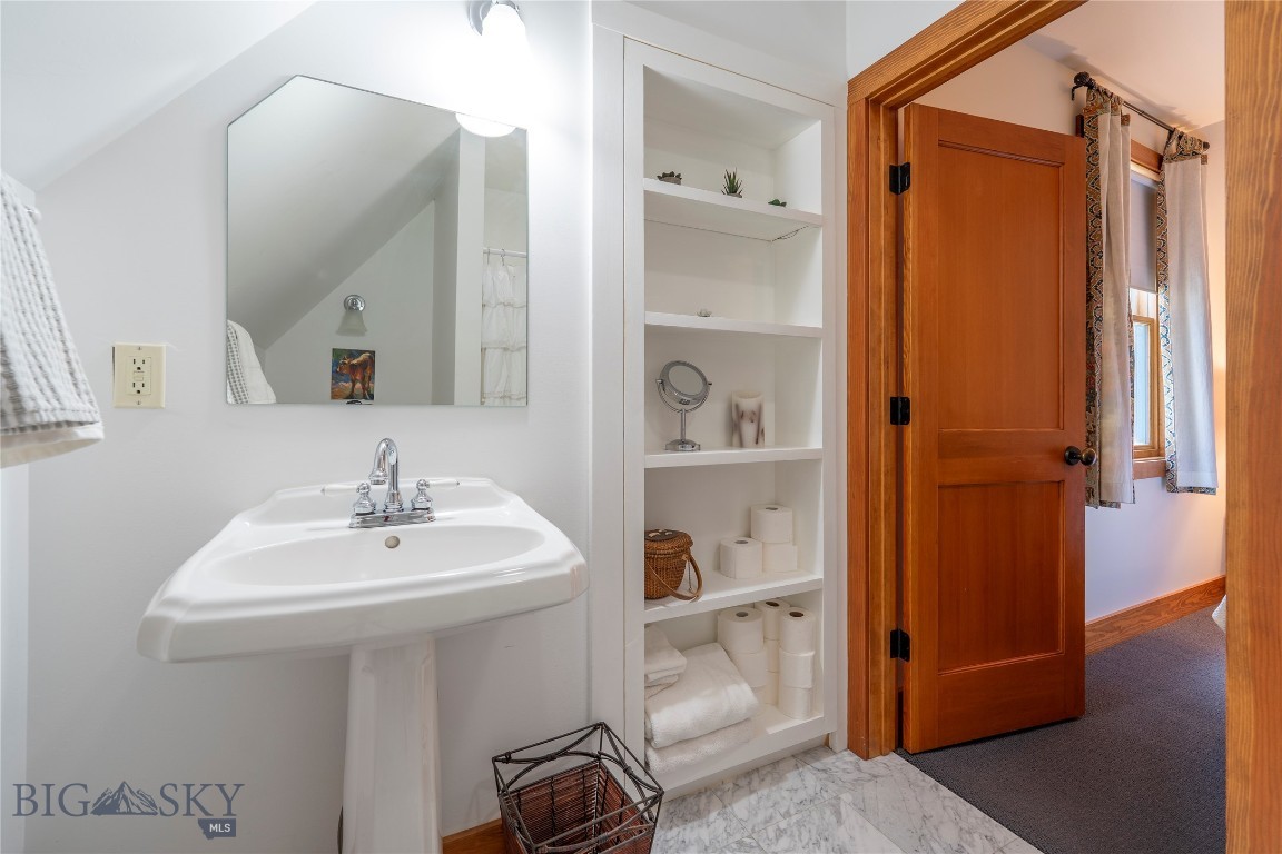 Ross Creek - Residential