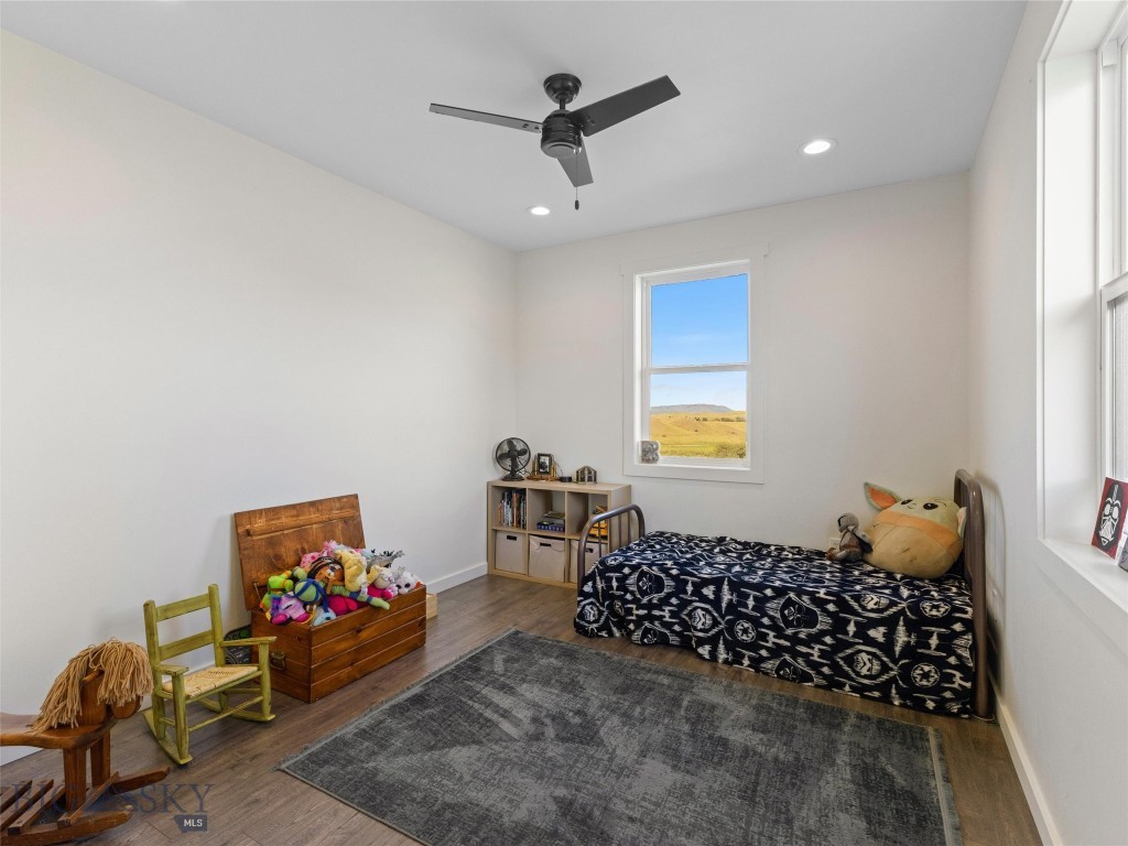 Livingston, Montana 59047, United States, 3 Bedrooms Bedrooms, ,2 BathroomsBathrooms,Residential,Pending,53477