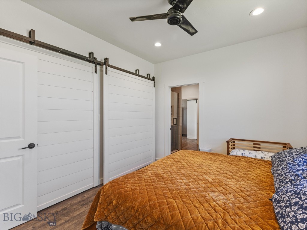 Livingston, Montana 59047, United States, 3 Bedrooms Bedrooms, ,2 BathroomsBathrooms,Residential,Pending,53477