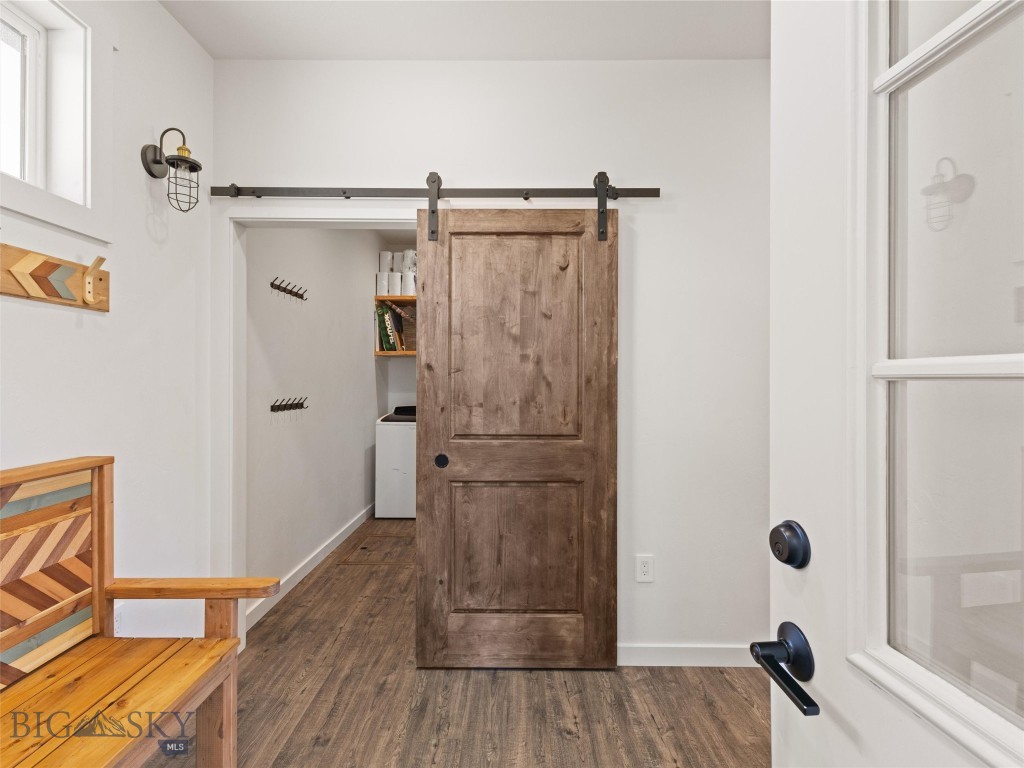 Livingston, Montana 59047, United States, 3 Bedrooms Bedrooms, ,2 BathroomsBathrooms,Residential,Pending,53477