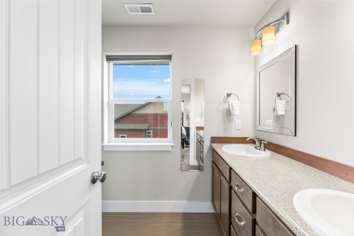 Ryen Glenn - Residential