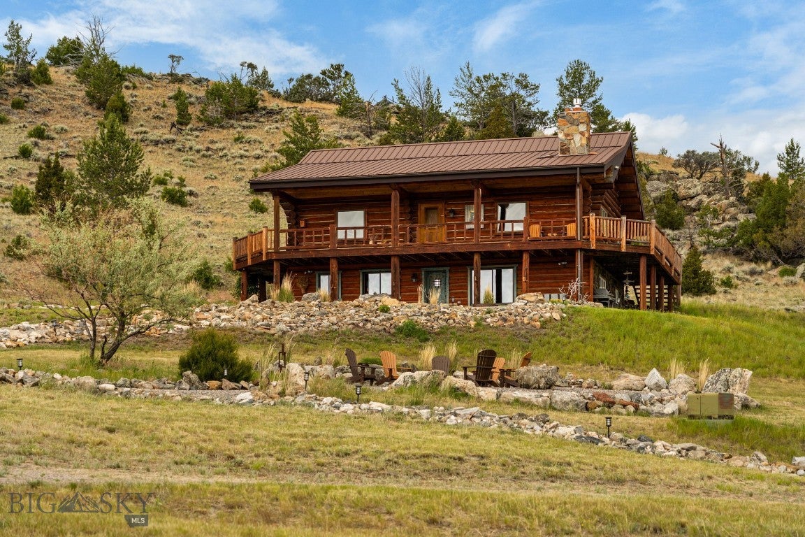 42 E L & M Ranch