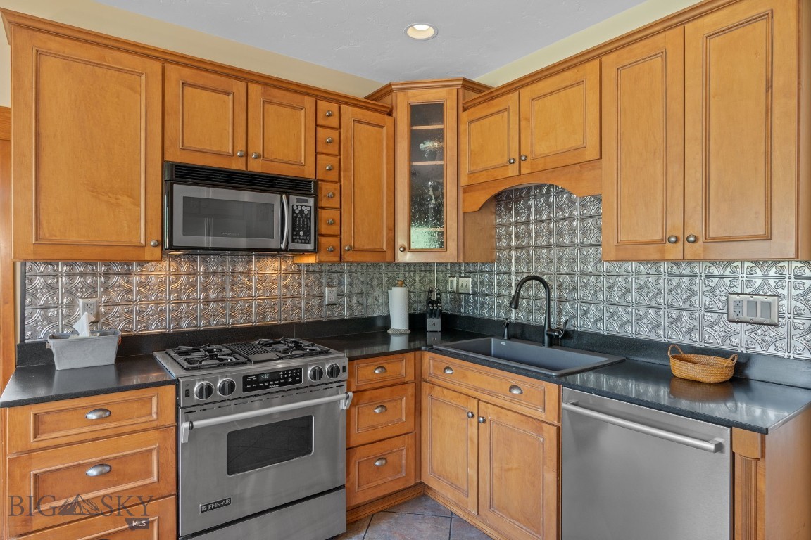 Bozeman, Montana 59715, United States, 4 Bedrooms Bedrooms, ,2 BathroomsBathrooms,Residential,Active,177551