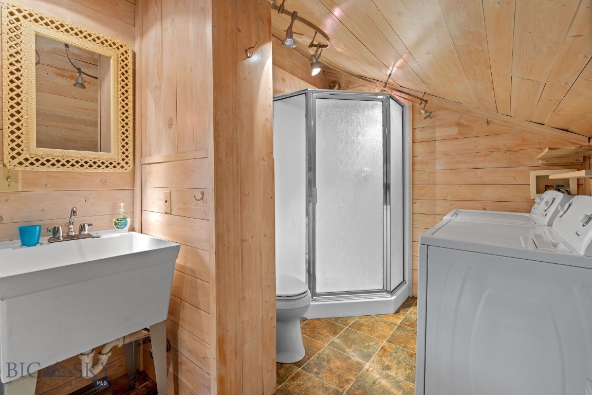 Bozeman, Montana 59715, United States, 4 Bedrooms Bedrooms, ,2 BathroomsBathrooms,Residential,Active,177551