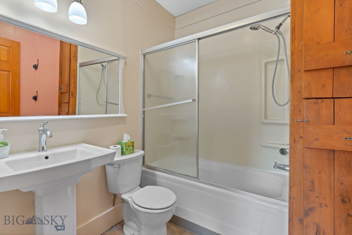 Bozeman, Montana 59715, United States, 4 Bedrooms Bedrooms, ,2 BathroomsBathrooms,Residential,Active,177551