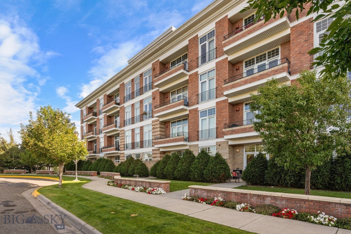 Village Downtown - Residential