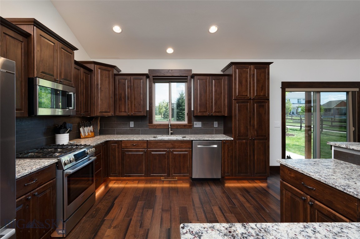Middle Creek Parklands - Residential