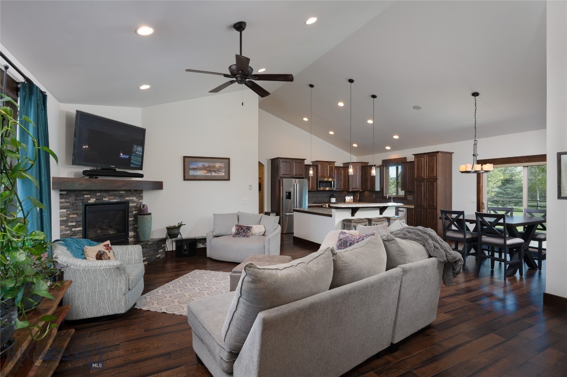 Middle Creek Parklands - Residential