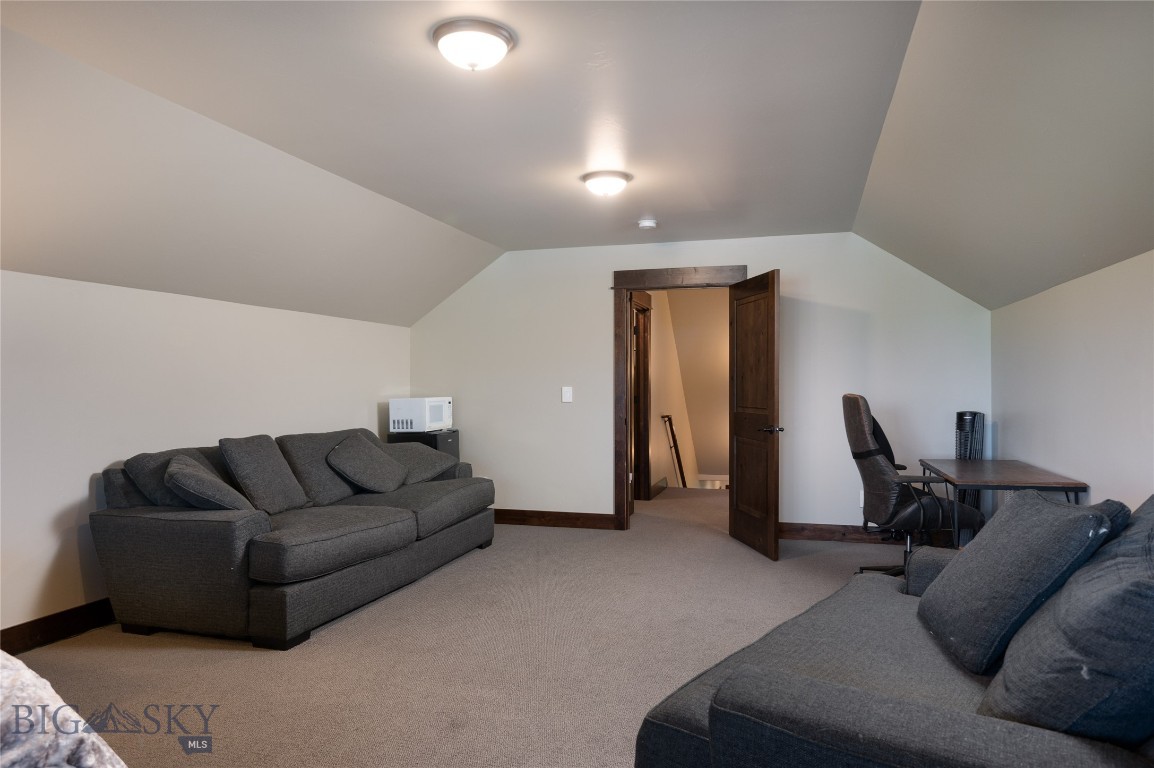 Middle Creek Parklands - Residential
