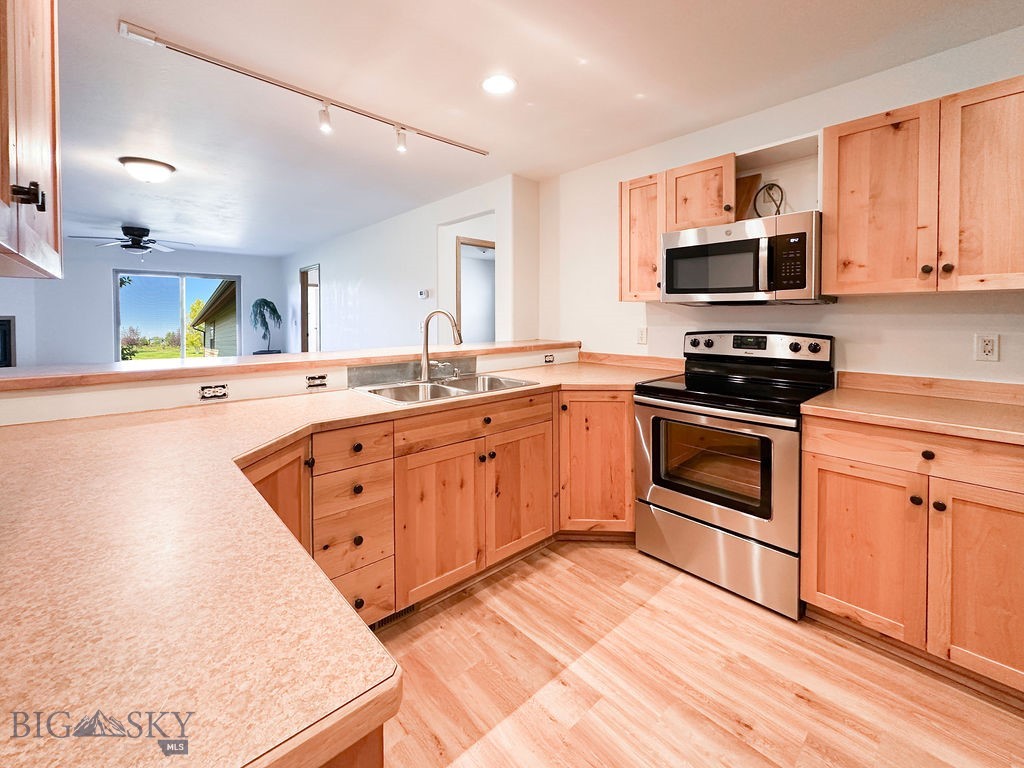 Cattail Creek - Residential