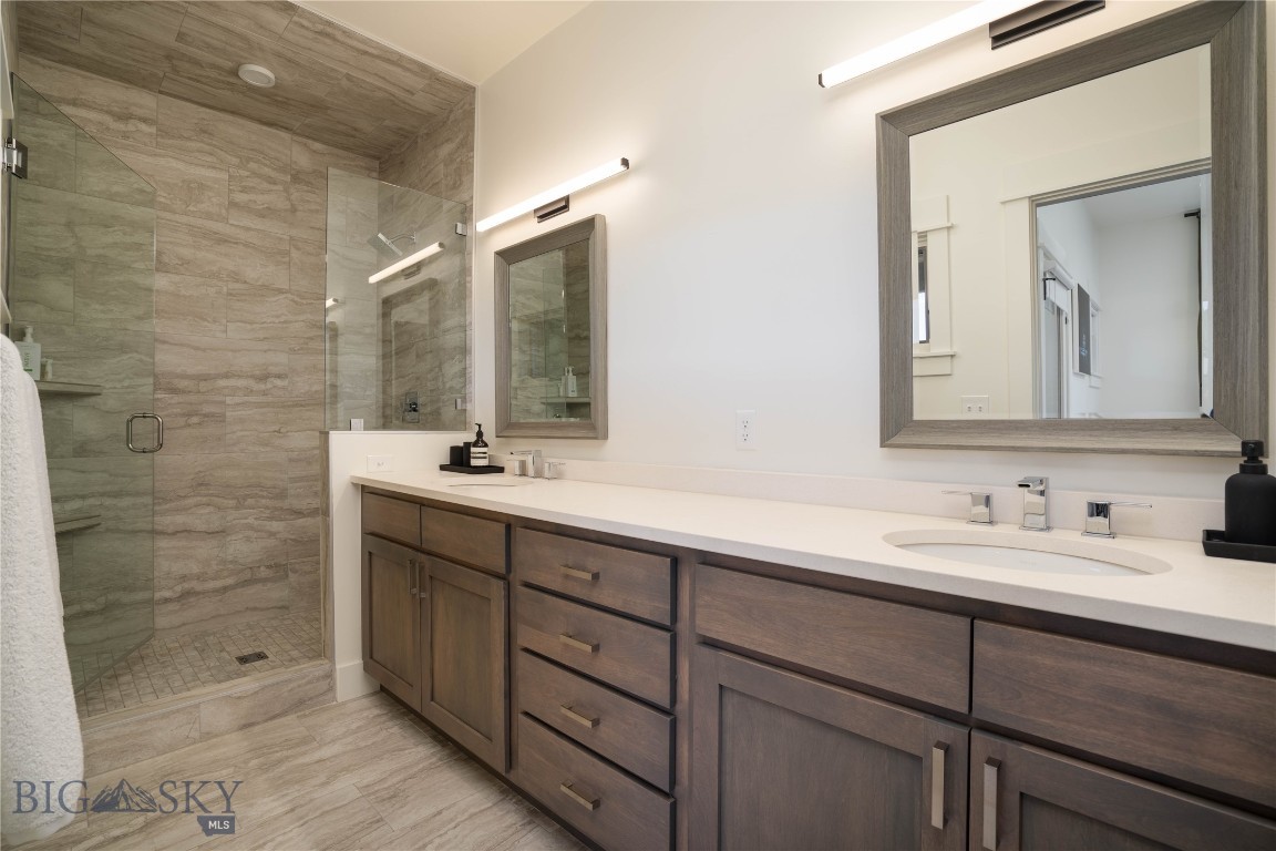 45 Degrees North Condos - Residential