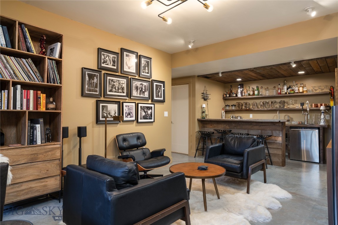 45 Degrees North Condos - Residential