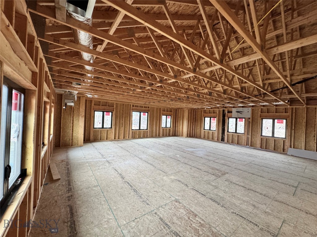 Parkway Plaza - Commercial Lease