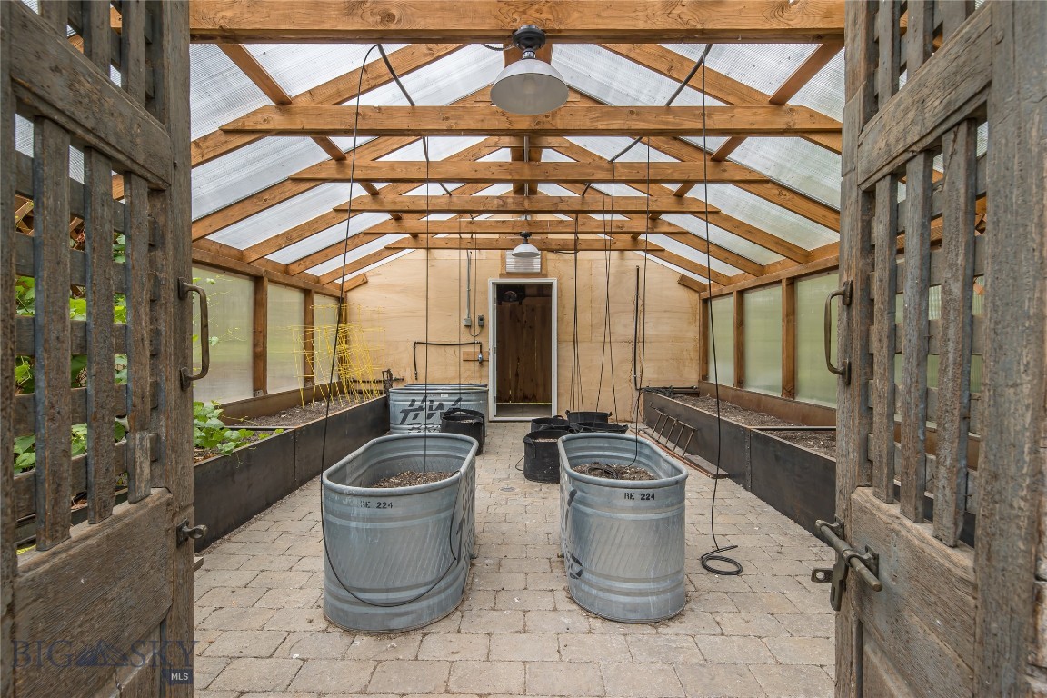 Bozeman, Montana 59718, United States, 3 Bedrooms Bedrooms, ,3 BathroomsBathrooms,Residential,Pending,145376