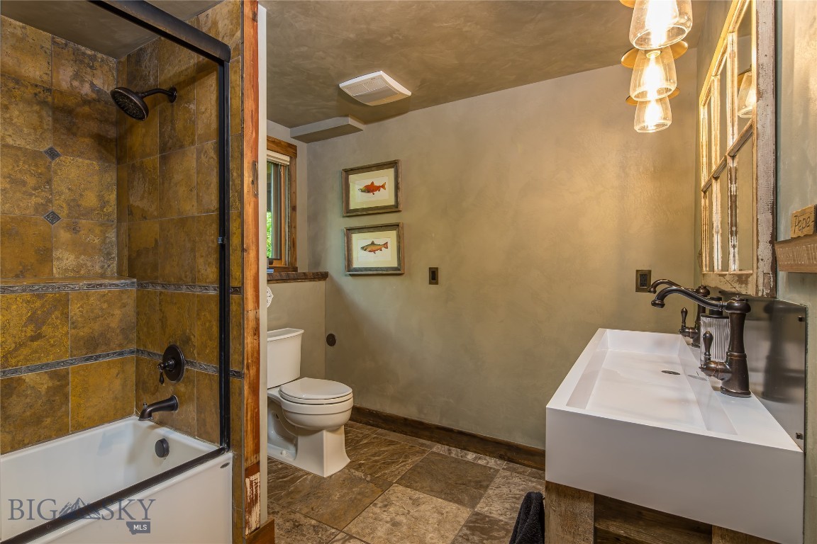 Bozeman, Montana 59718, United States, 3 Bedrooms Bedrooms, ,3 BathroomsBathrooms,Residential,Pending,145376