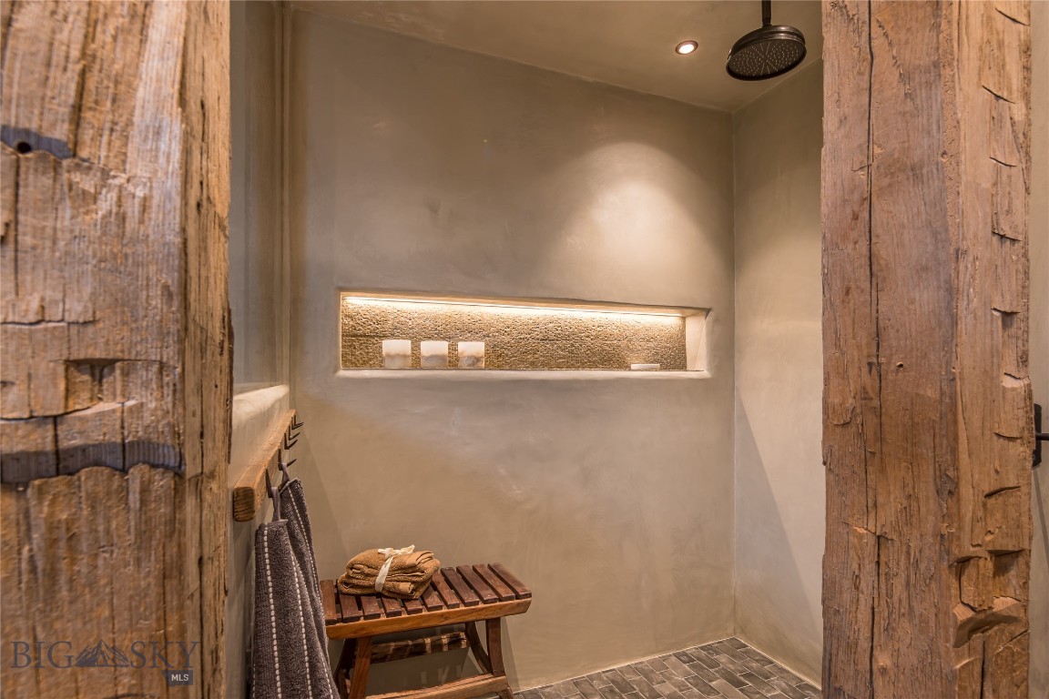 Bozeman, Montana 59718, United States, 3 Bedrooms Bedrooms, ,3 BathroomsBathrooms,Residential,Pending,145376