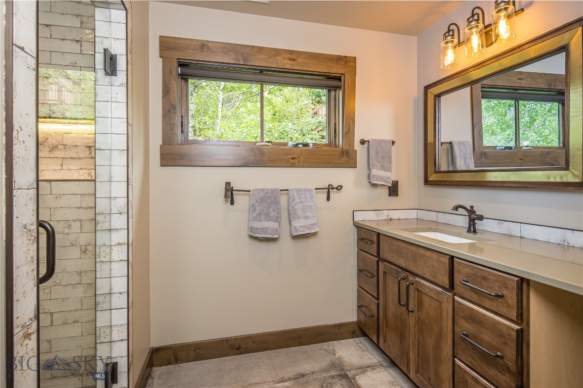 Bozeman, Montana 59718, United States, 3 Bedrooms Bedrooms, ,3 BathroomsBathrooms,Residential,Pending,145376