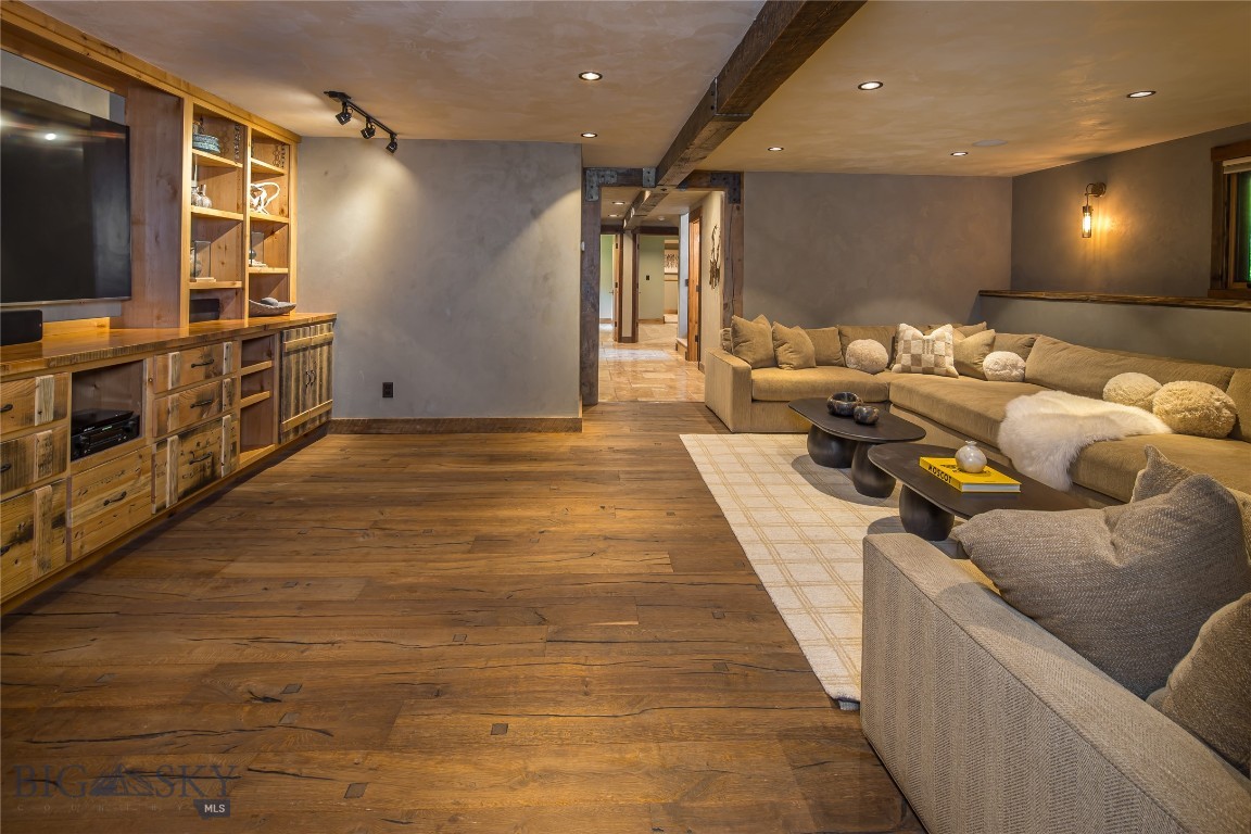 Bozeman, Montana 59718, United States, 3 Bedrooms Bedrooms, ,3 BathroomsBathrooms,Residential,Pending,145376