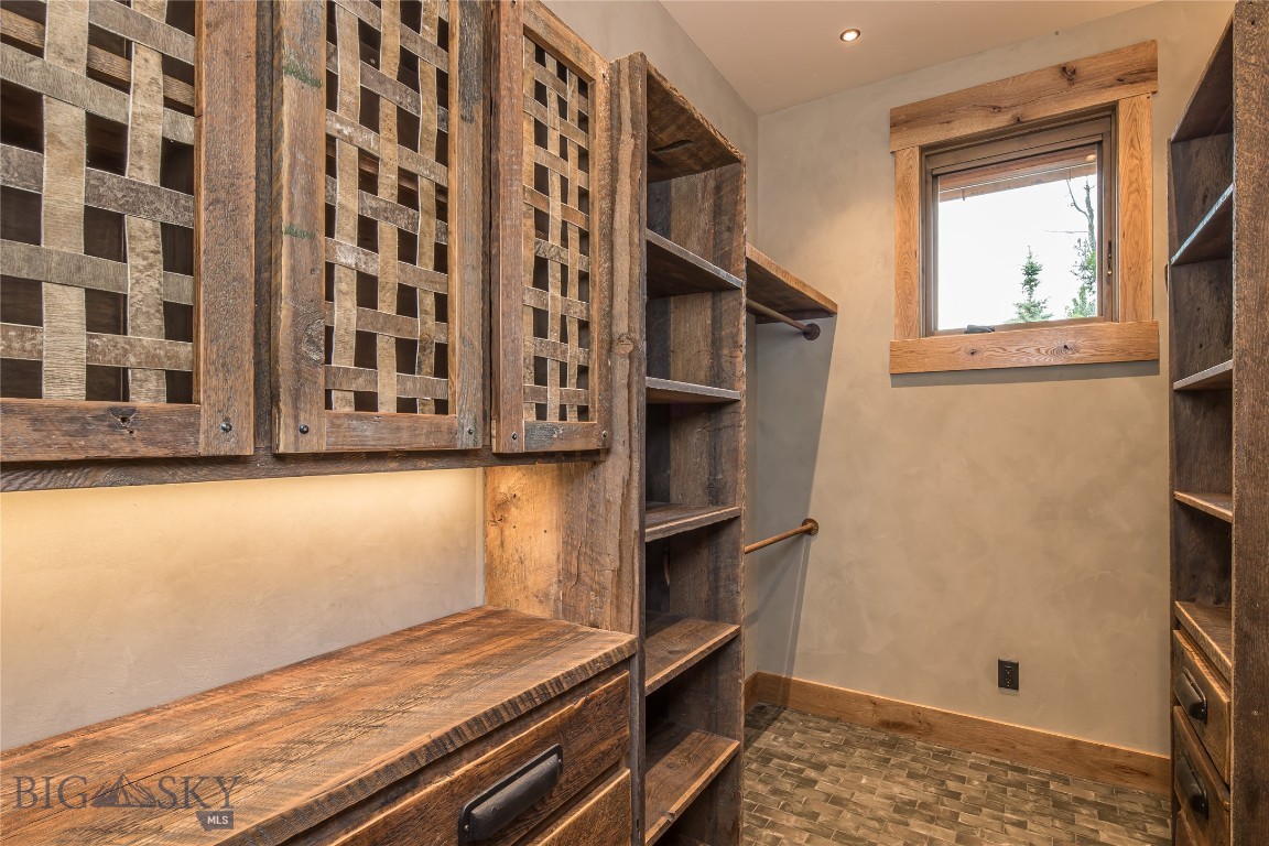 Bozeman, Montana 59718, United States, 3 Bedrooms Bedrooms, ,3 BathroomsBathrooms,Residential,Pending,145376