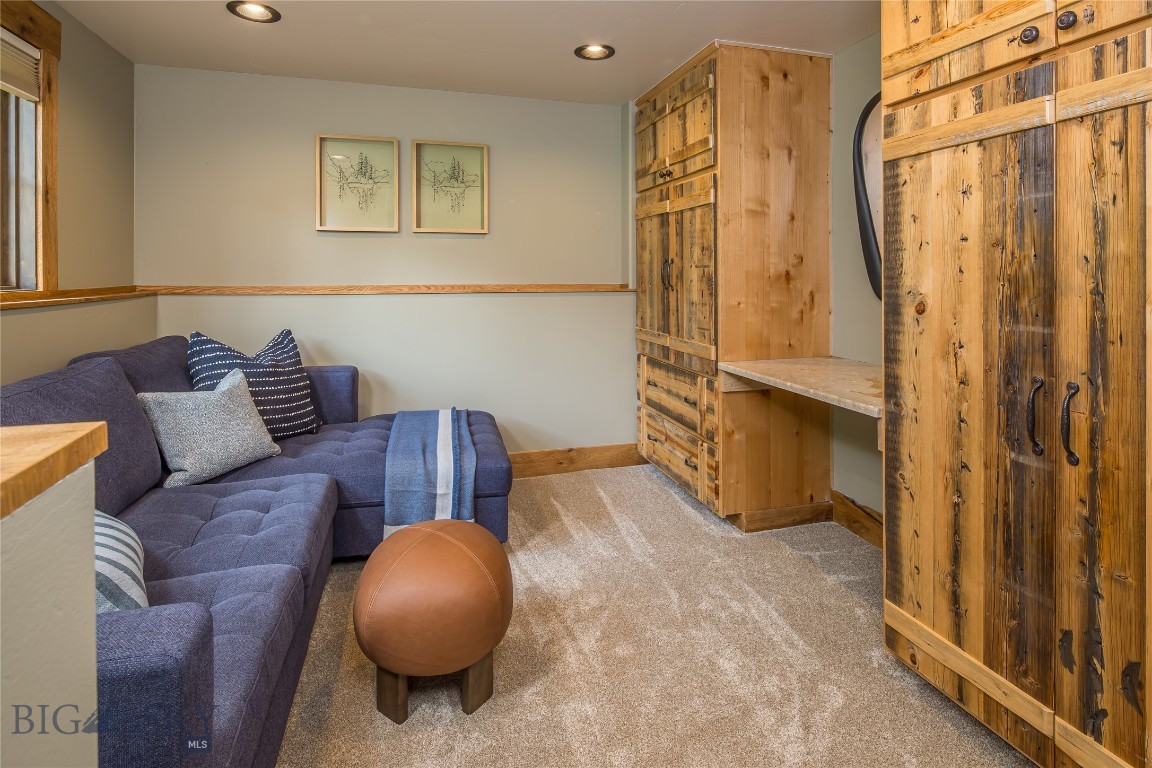 Bozeman, Montana 59718, United States, 3 Bedrooms Bedrooms, ,3 BathroomsBathrooms,Residential,Pending,145376