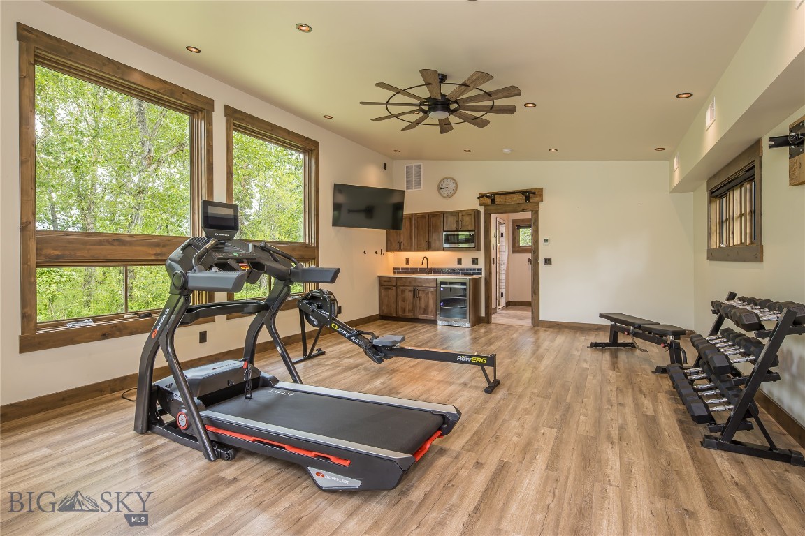 Bozeman, Montana 59718, United States, 3 Bedrooms Bedrooms, ,3 BathroomsBathrooms,Residential,Pending,145376