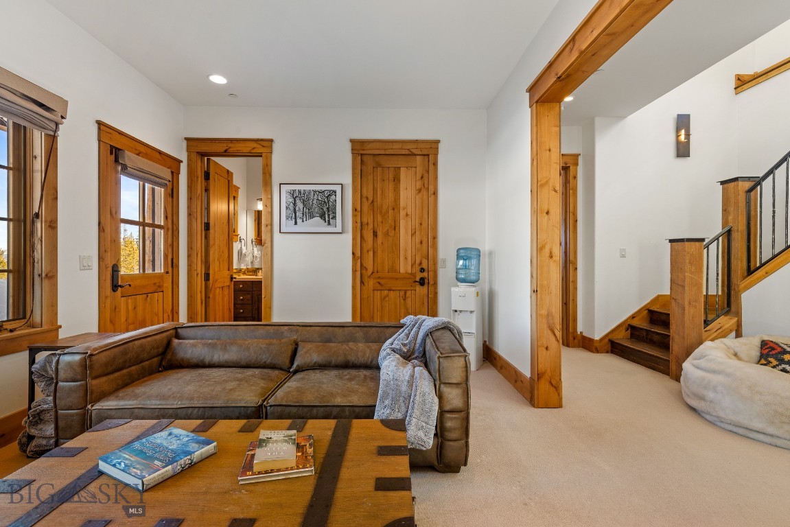 Elkridge Neighborhood - Residential