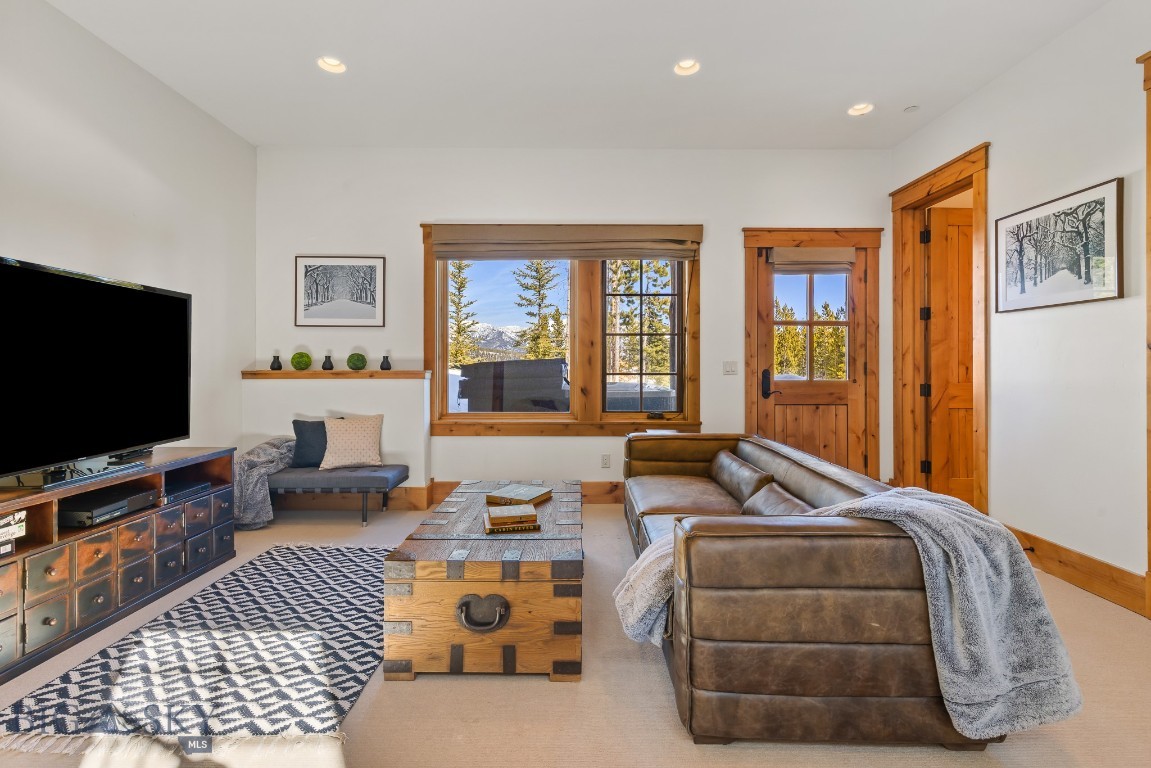 Elkridge Neighborhood - Residential