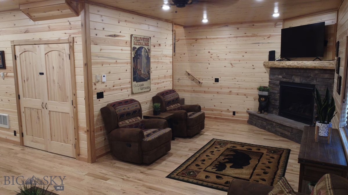 West Yellowstone Original Plat - Commercial Sale