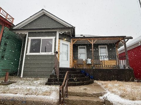 Photo of 554 N Franklin St, Butte, MT 59701 (MLS # 407689)