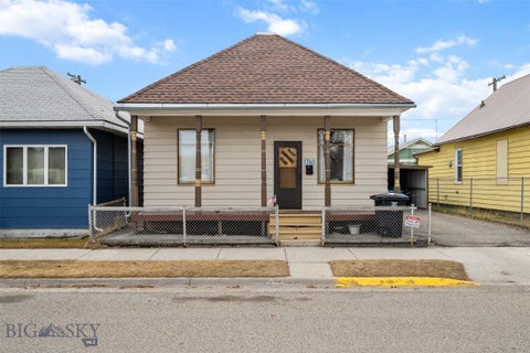 Photo of 1740 Grand AVE, Butte, MT 59701 (MLS # 414212)