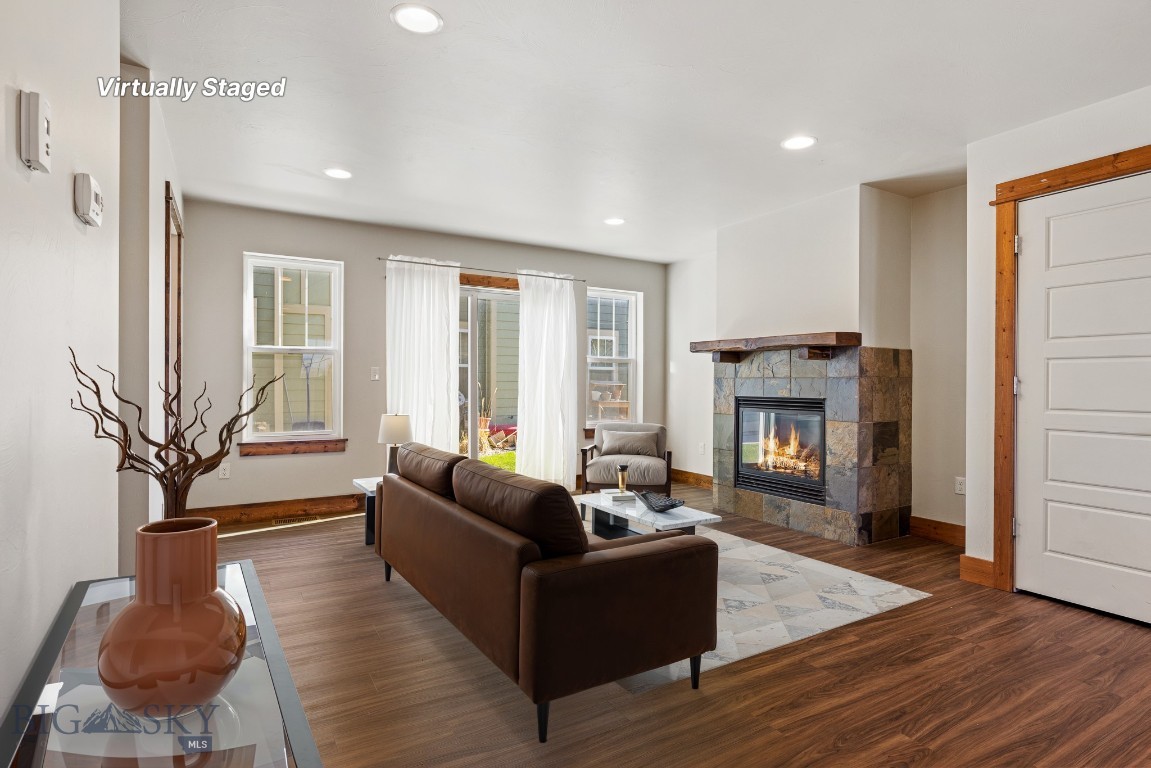 Cottage Park Lane Condos - Residential